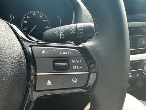 Used 2025 Honda Civic Sport image 11