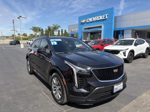 Used 2019 Cadillac XT4 Sport w/ Cold Weather Package FWD image 2