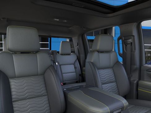 New 2026 Chevrolet Silverado 2500 ZR2 w/ LPO, Dark Essentials Package image 24