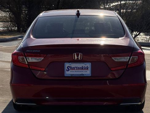 Used 2020 Honda Accord EX image 5