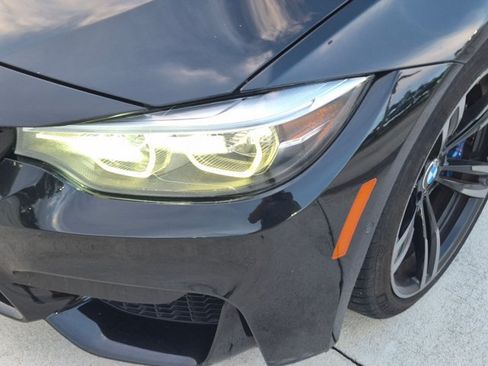 Used 2018 BMW M4 Coupe RWD image 10