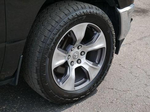 Used 2020 RAM 1500 Big Horn AWD/4WD image 12