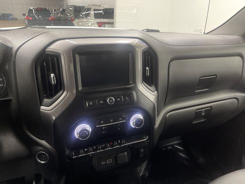 Used 2022 GMC Sierra 1500 Pro w/ Convenience Package image 28