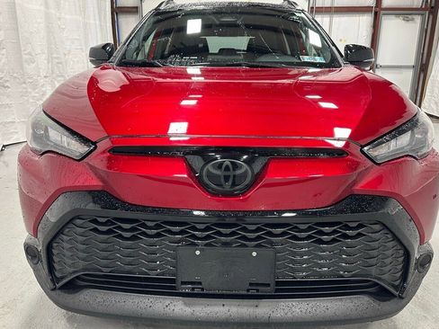 Used 2025 Toyota Corolla Cross AWD Hybrid image 2