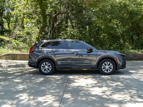 Used 2026 Honda CR-V LX image 10