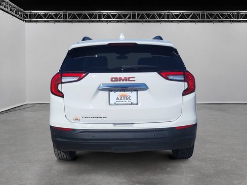 Used 2022 GMC Terrain SLE w/ Driver Convenience Package FWD image 6