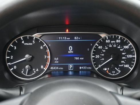 Used 2025 Nissan Altima 2.5 SV FWD image 12