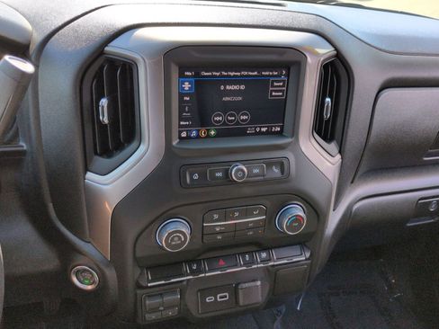 Used 2026 Chevrolet Silverado 2500 Custom AWD/4WD image 16