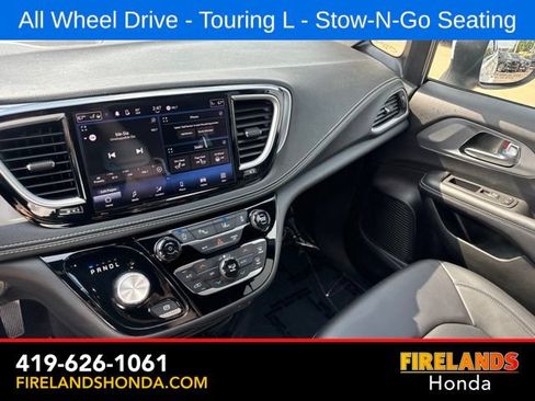 Used 2023 Chrysler Pacifica Touring-L w/ S Appearance Package AWD/4WD image 20