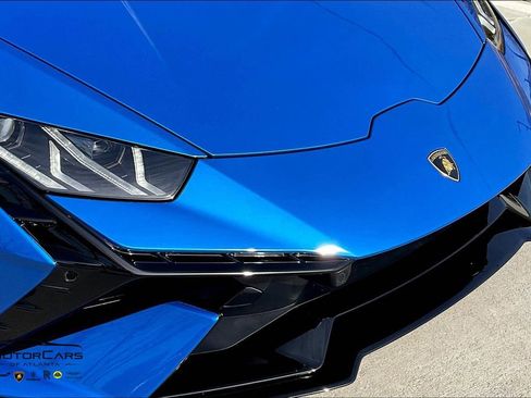 Used 2024 Lamborghini Huracan Tecnica image 21