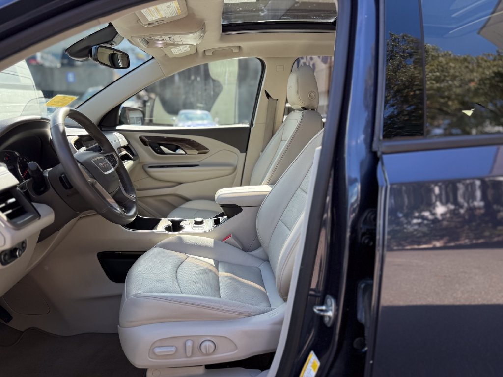 Used 2019 GMC Terrain Denali w/ Advanced Safety Package AWD/4WD image 17