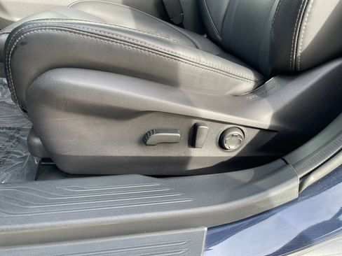 Certified 2025 Subaru Outback Limited XT image 29