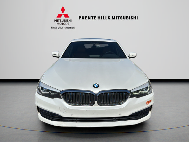 Used 2019 BMW 530e w/ Convenience Package RWD image 2