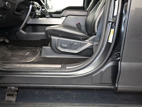 Used 2018 Ford F150 Platinum w/ Equipment Group 701A Luxury image 22