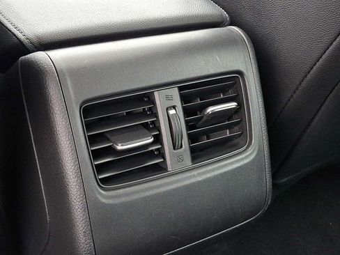 Used 2019 Honda Accord Touring image 11