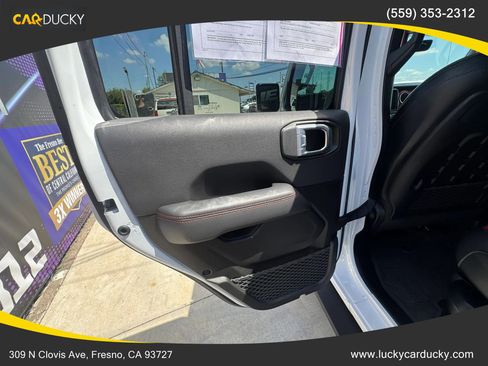 Used 2023 Jeep Wrangler Unlimited Rubicon 4xe AWD/4WD image 20