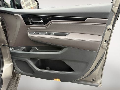 Used 2018 Honda Odyssey Elite image 25