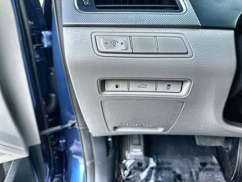 Used 2016 Hyundai Sonata SE image 17