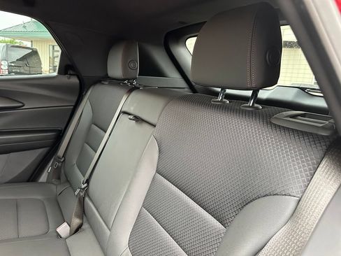 Used 2023 Chevrolet TrailBlazer RS w/ Convenience Package FWD image 23
