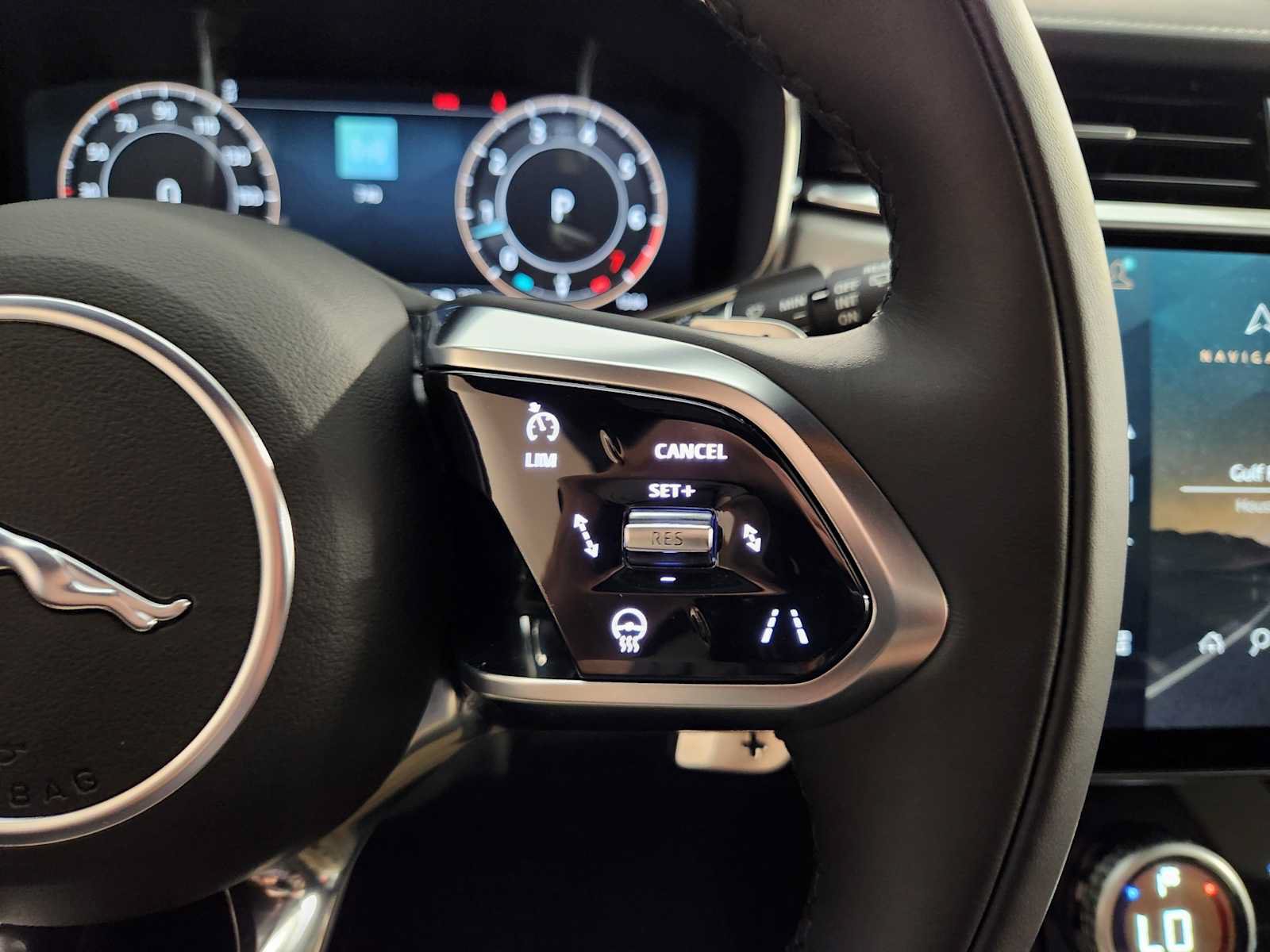 New 2026 Jaguar F-PACE R-Dynamic S AWD/4WD image 27