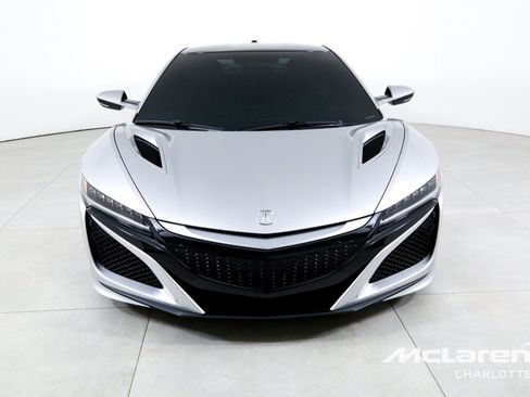 Used 2017 Acura NSX AWD/4WD image 4