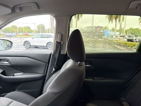 Used 2024 Nissan Rogue SV FWD image 12