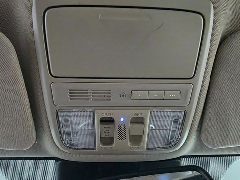 Used 2016 Honda CR-V Touring image 37