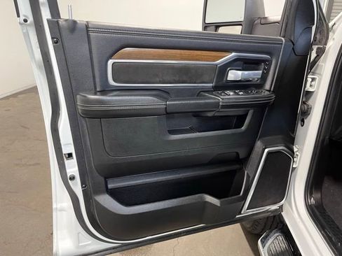 Used 2024 RAM 2500 Laramie image 24