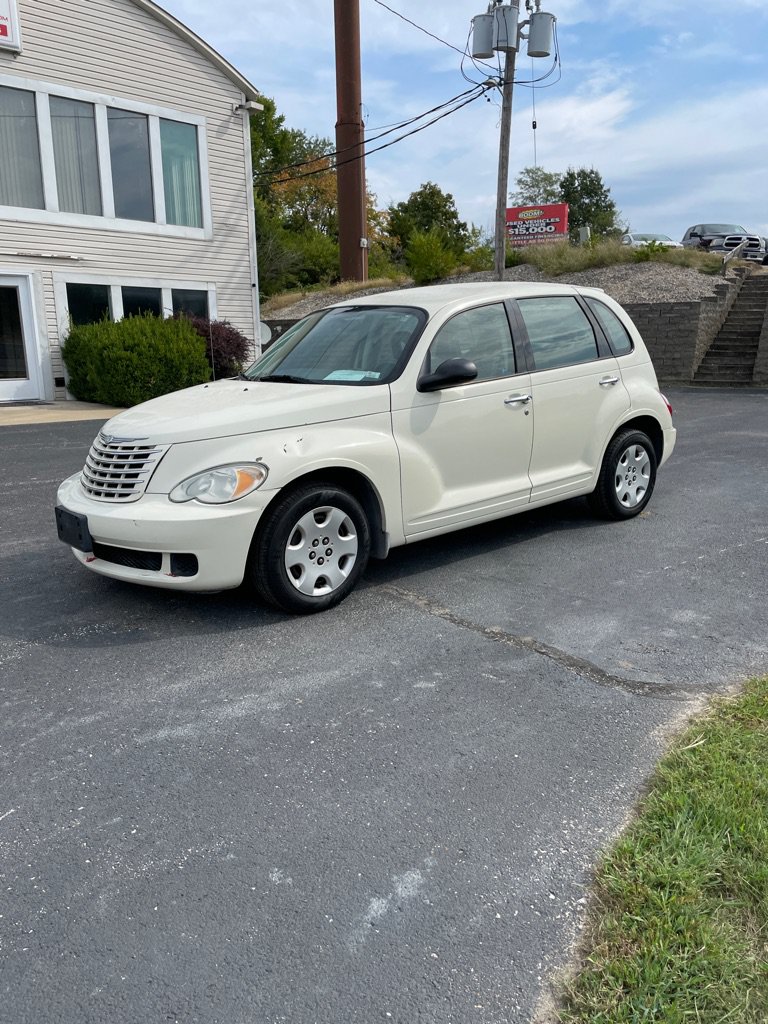 Used 2007 Chrysler PT Cruiser FWD image 1