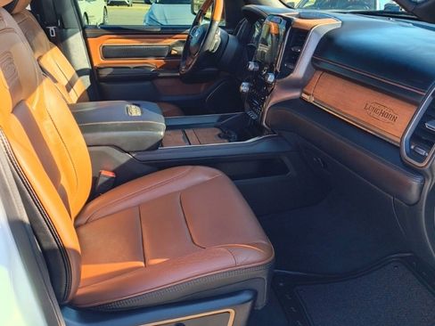 Used 2021 RAM 1500 Limited w/ Body Color Bumper Group image 16