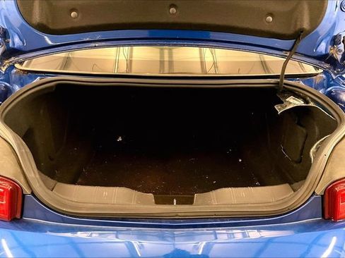 Used 2016 Chevrolet Camaro LT RWD image 33