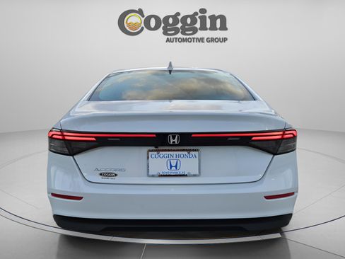 New 2025 Honda Accord LX image 4