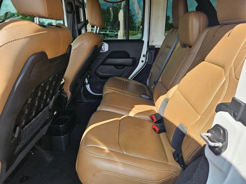 Used 2021 Jeep Wrangler Unlimited Rubicon AWD/4WD image 25