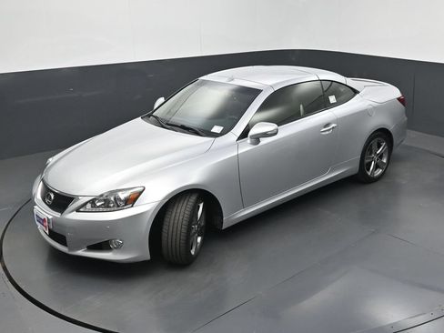 Used 2015 Lexus IS 250C w/ Navigation System Package RWD image 27