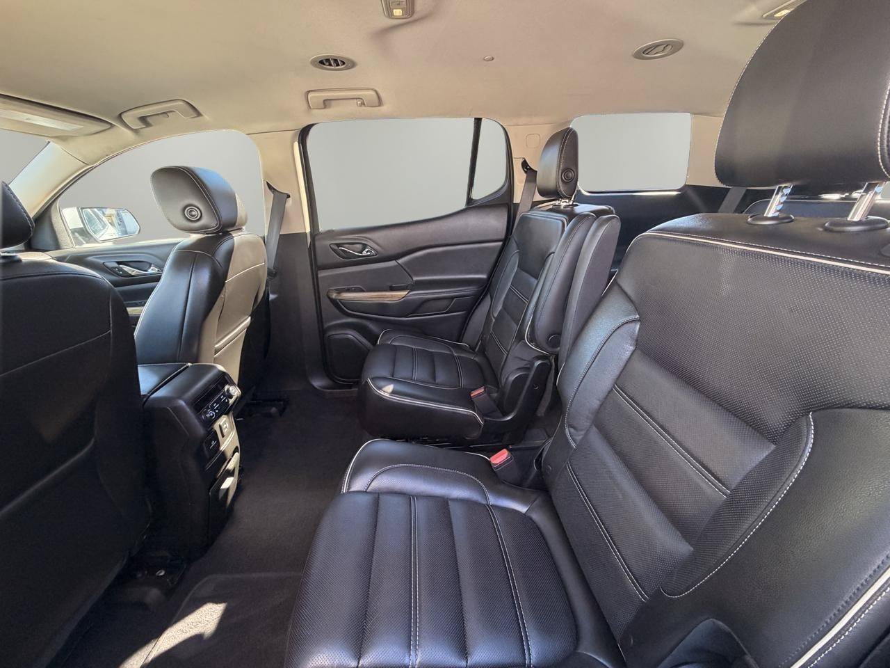 Used 2019 GMC Acadia Denali AWD/4WD image 24