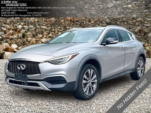 Used 2018 INFINITI QX30 AWD image 1