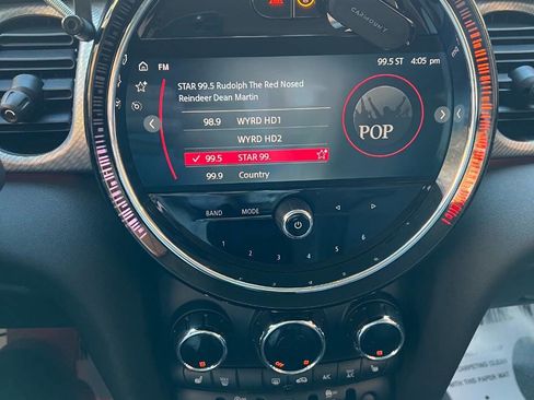 Used 2022 MINI Cooper 2-Door Hardtop image 20