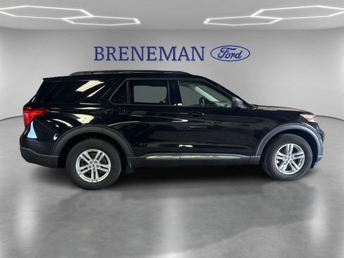 Used 2023 Ford Explorer XLT w/ Equipment Group 202A AWD/4WD image 5