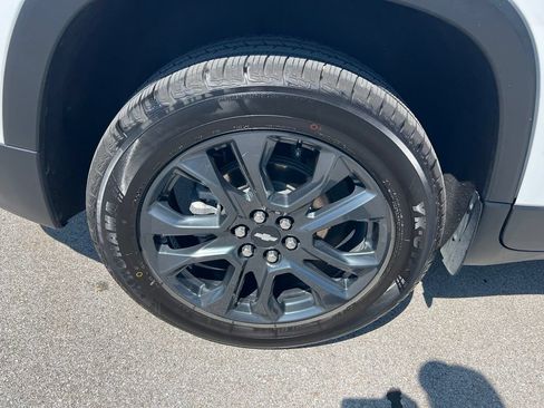 Used 2020 Chevrolet Traverse RS w/ LPO, Floor Liner Package AWD/4WD image 11