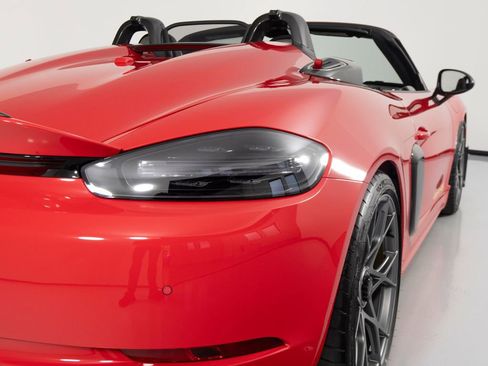 Certified 2025 Porsche 718 Boxster Spyder RS RWD image 58