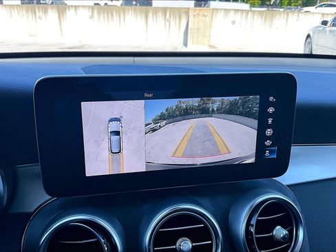 Used 2022 Mercedes-Benz GLC 300 image 25