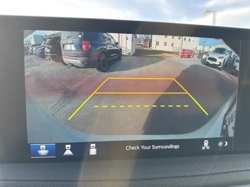 Used 2025 Acura MDX SH-AWD image 19