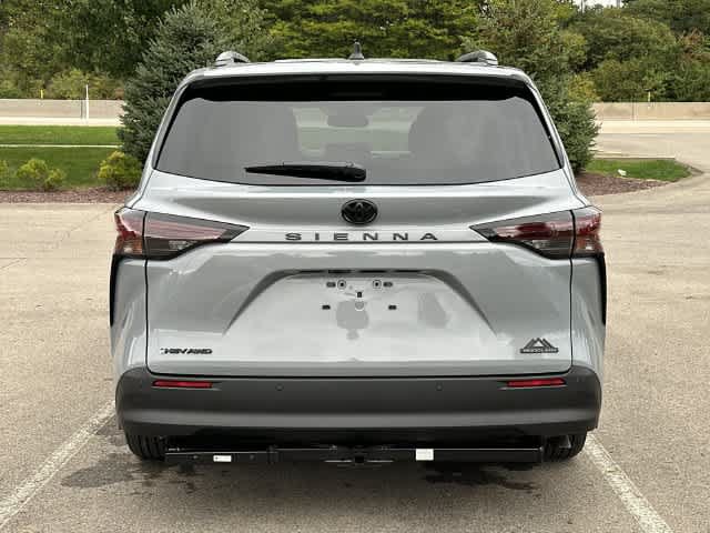 Used 2026 Toyota Sienna XLE Woodland Edition AWD/4WD image 4