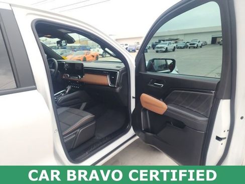 Certified 2025 GMC Canyon AT4 image 28