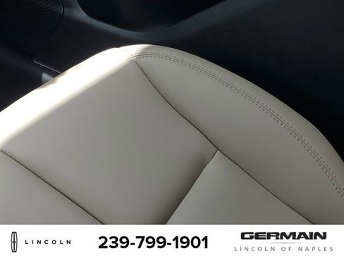 New 2025 Lincoln Corsair FWD image 27