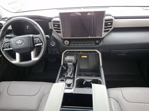 Used 2024 Toyota Tundra Limited AWD/4WD image 14