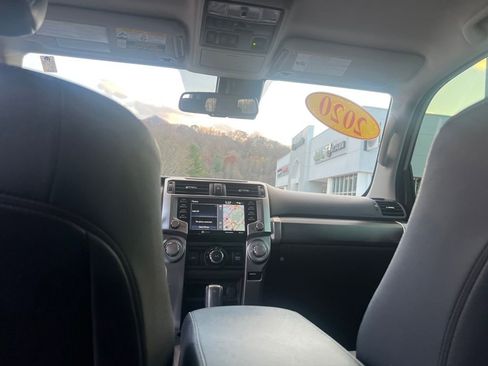 Used 2020 Toyota 4Runner SR5 Premium image 35