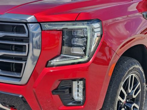 Used 2024 GMC Yukon AT4 w/ AT4 Premium Package image 5