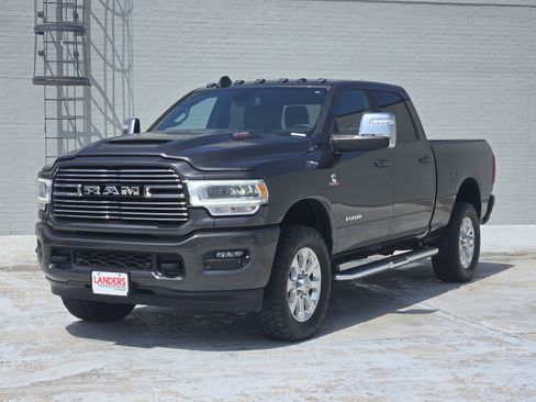 Used 2024 RAM 2500 Laramie w/ Sport Appearance Package AWD/4WD image 4