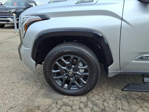Used 2025 Toyota Tundra Platinum AWD/4WD image 24